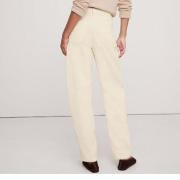 $80 Banana Republic Cream Bow Leg Cords - Picture 2 of 5